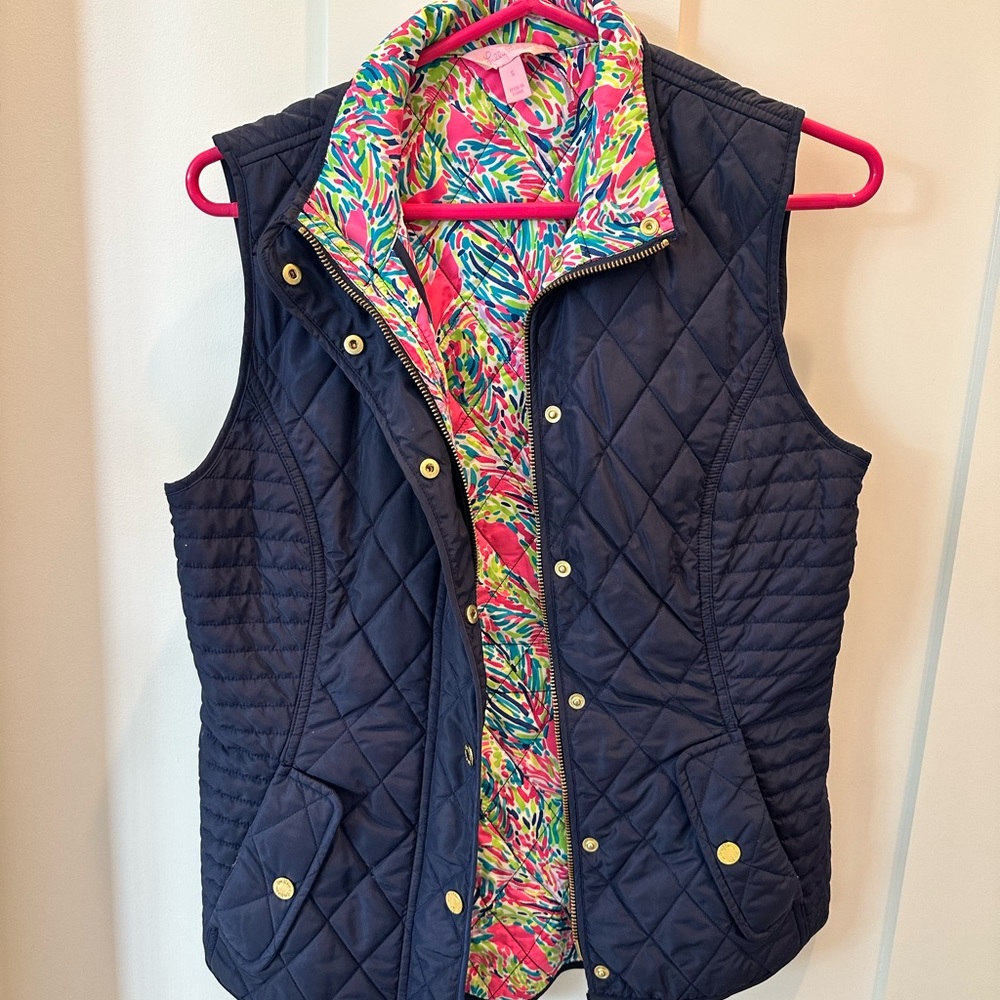 Lilly Pulitzer Navy Quilted Vest with Colorful Lining